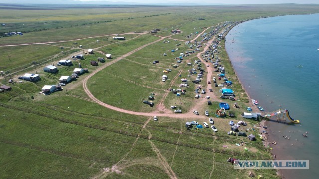 Мужик зимует в Египте в отелях все включено за 5-10$ в сутки