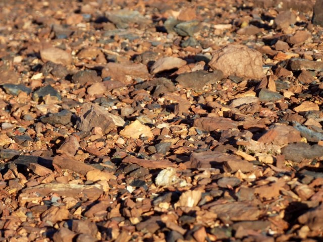 "Роскосмос" показал фотографию кратера на Марсе