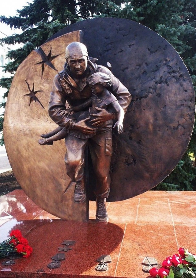 Четыре фотографии, ставшие скульптурами