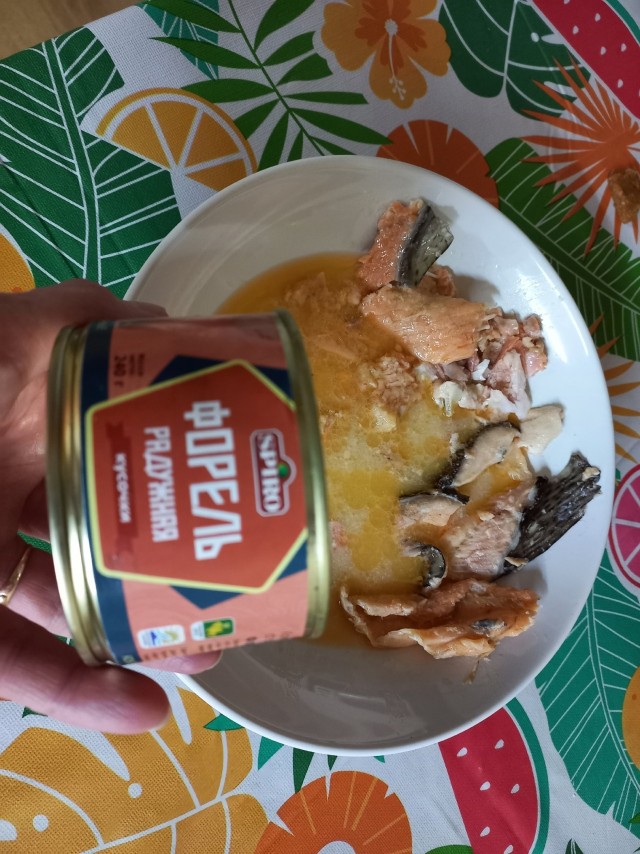 Экономия производителей рыбных консервов как она есть.