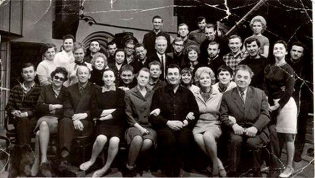 Фотографии со съёмочных площадок любимых комедий