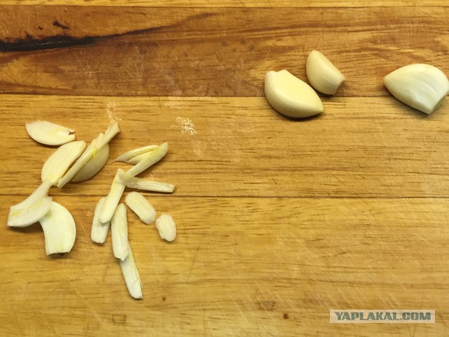 Офигительно вкусная свиная рулька по-пацански!