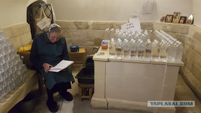 В Оренбурге на территории храма продавались бутылки для воды по завышенной цене