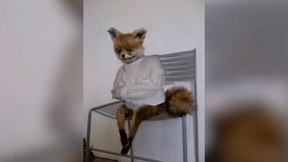 Девушка с крепкими зубами вырастила себе... хм, а это вообще лечится?!