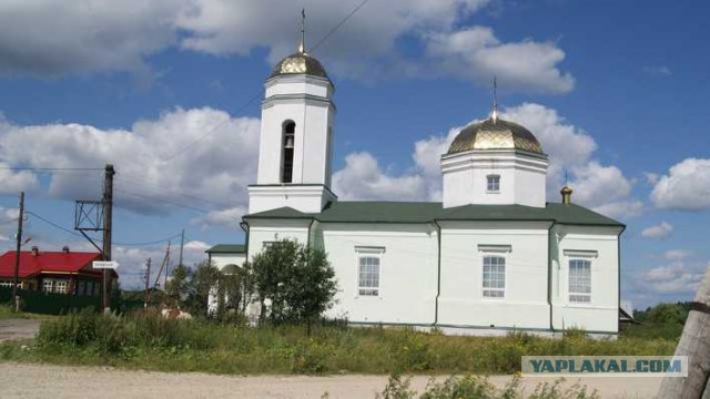 В РПЦ надеются, что защитники сквера в Екатеринбурге покрестят детей в храме на его месте