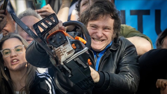 Новая бензопила пилит по-новому