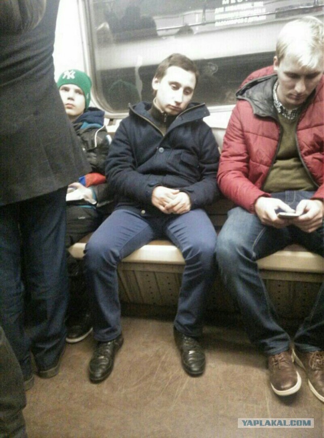 Сын Маска из Африки помощи просит