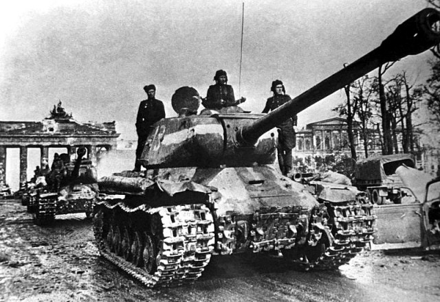 2 мая 1945 года