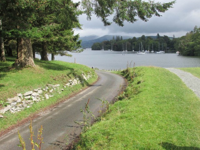 Путешествуем по провинциальной Англии. Прогулка у озера Windermere.