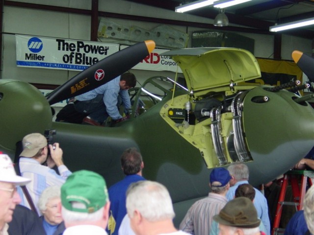 Многоцелевой истребитель P-38 «Lightning»