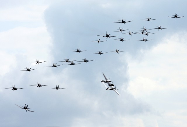 Многоцелевой истребитель P-38 «Lightning»