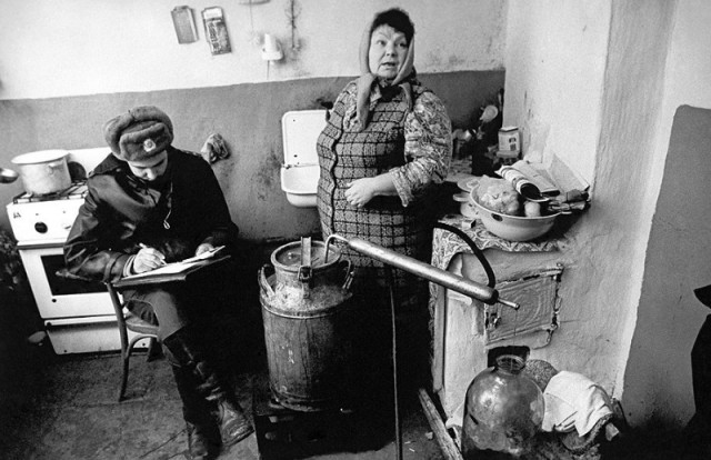 Антиалкогольная кампания в СССР: чем были недовольны женщины