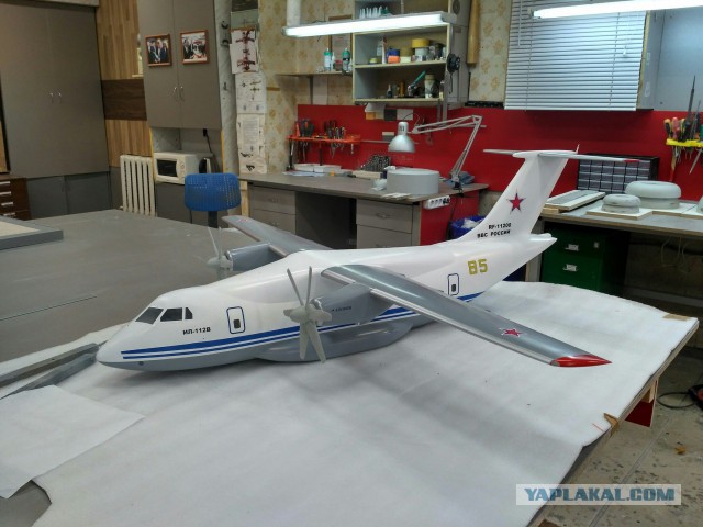 Начата постройка еще двух летных опытных образцов военно-транспортного самолета Ил-112В