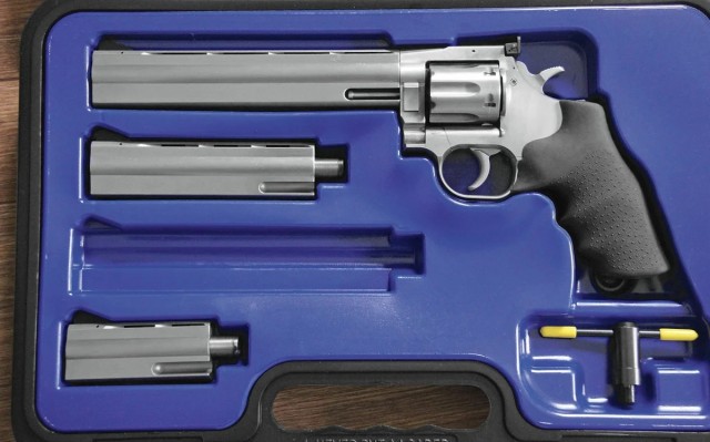 Один на все случаи: модульные револьверы Dan Wesson