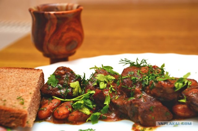 Фасоль – International, Или «Веселые нотки»