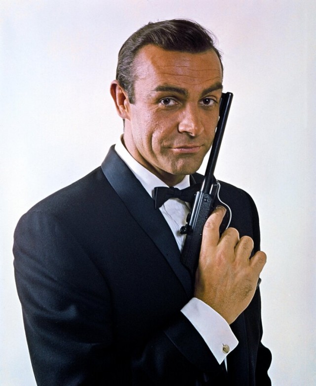 "Не сходите с ума, - заявил Крэйг, - Джемс Бонд не может быть женщиной!"