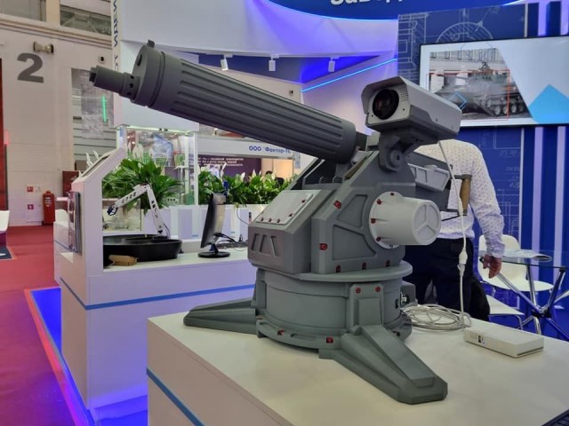 Стрельба из 20-мм пушки М61 и 30-мм пушки Гатлинга ГАУ-8