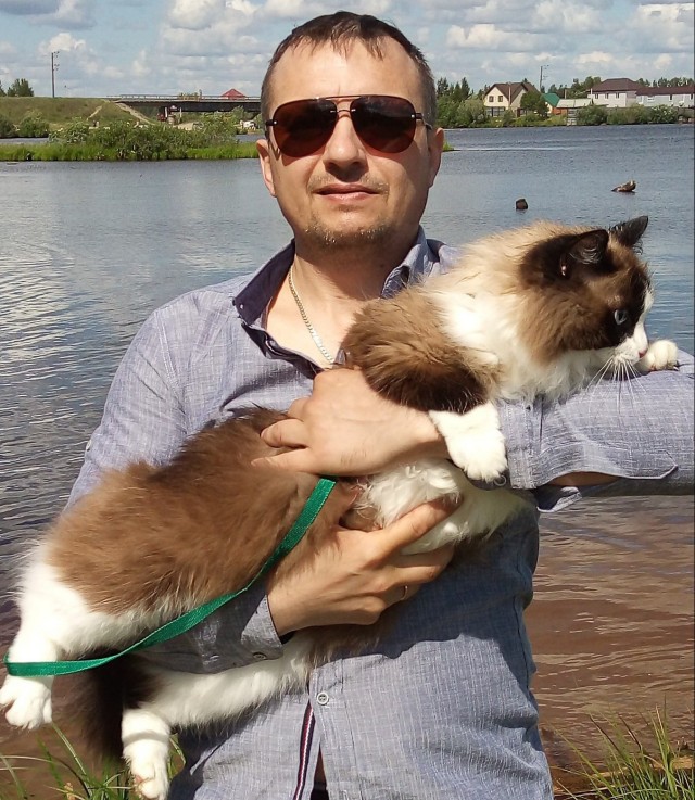 В ХМАО девушка упала с 9 этажа. Встала и пошла домой