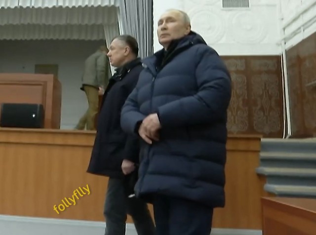 Путин съездил в Мариуполь