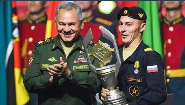 Эпичная битва российского танка с колонной противника.