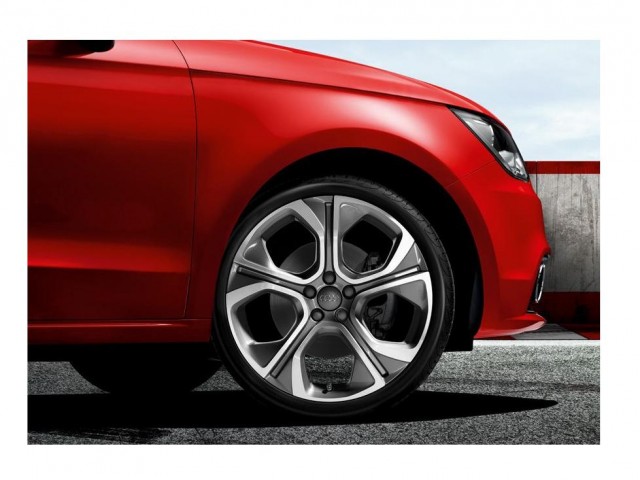 Диск литые R18 Audi дизайн 5 спиц цвет Anthracite