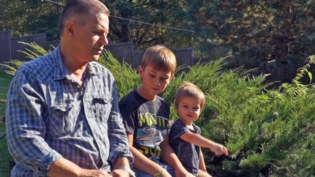 Жена и дочь погибли в страшной катастрофе, сын ушёл молодым: череда потерь актёра Игоря Ливанова