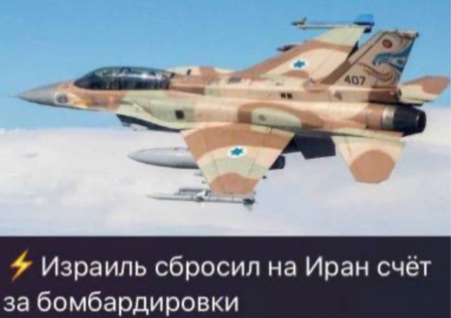 Британский авианосец Queen Elizabeth вошел в Суэцкий канал