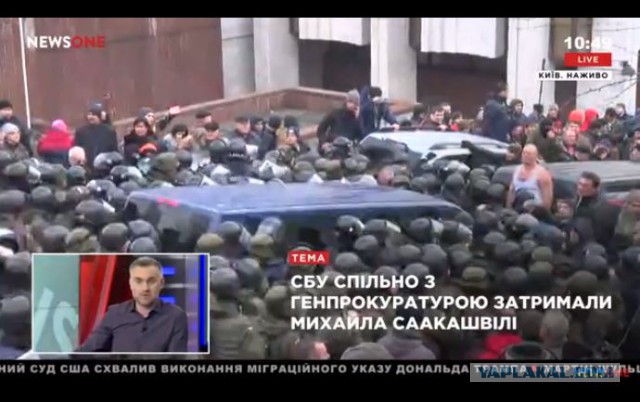 Саакашвилли угрожает прыгнуть с крыши