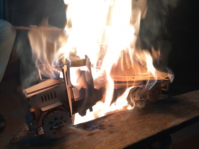 Деревянный самосвал