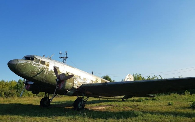 Самолет Ли-2