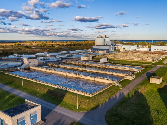 Можно ли засрать Черное море?