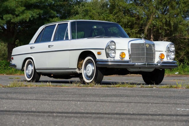 Накинули w108 на w223