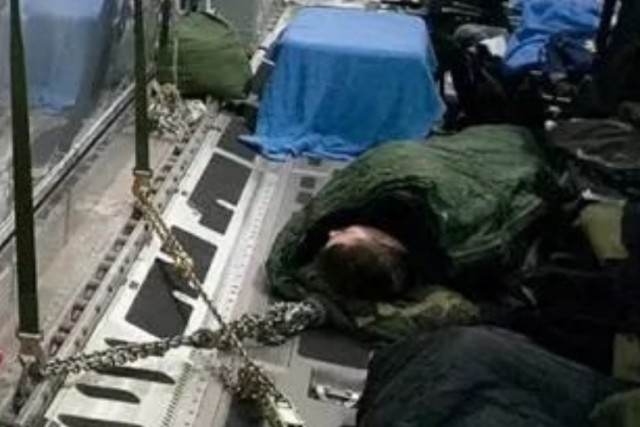 Начинка американского самолёта прибывшего в Москву с главой ЦРУ