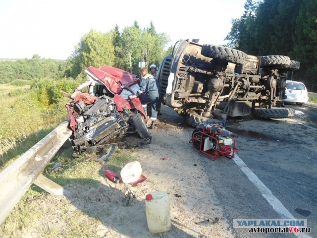 Авария на трассе М-8 113 км перед Переславлем