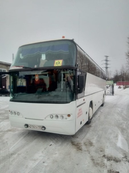 В Пермском крае водитель междугороднего автобуса забыл 15-летнюю девочку на остановке
