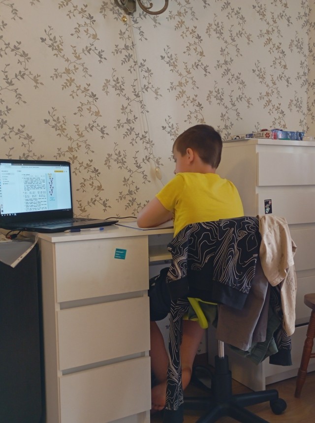 Тут был пост про брошенного кота...