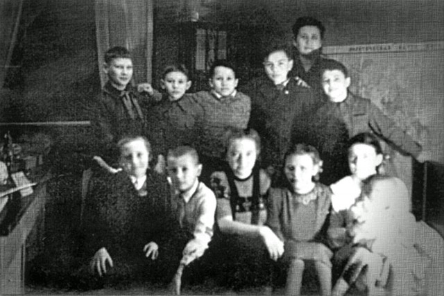 Лица советской эпохи. Владимир Высоцкий в 1938-1948 гг.