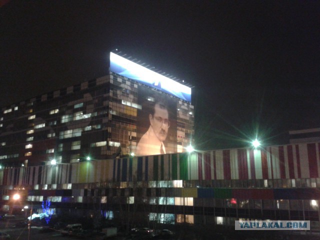 Сегодня ровно 21 год, как с нами нет Владислава Листьева.