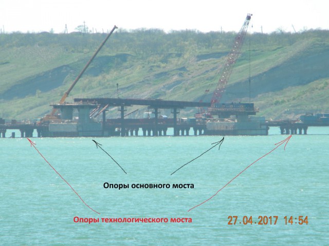 Украина возвела дамбу для блокирования подачи воды в Крым