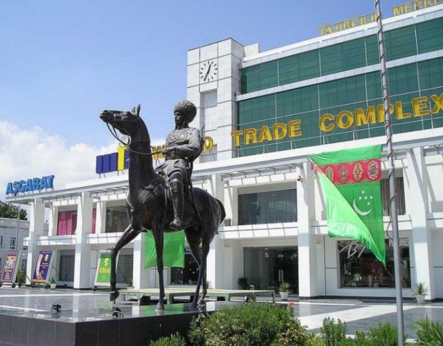 Ашхабад Туркменистан: Закрытый город закрытой страны