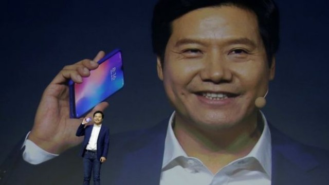 Гендиректор Xiaomi получил премию в миллиард. И отдаст ее на благотворительность