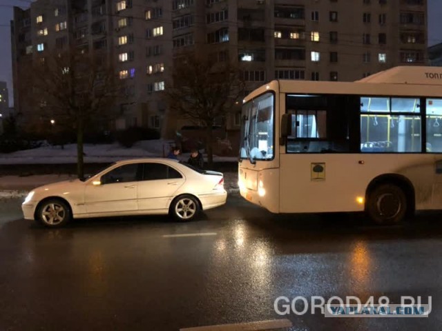 Никогда не учите водителей автобусов. Липецк