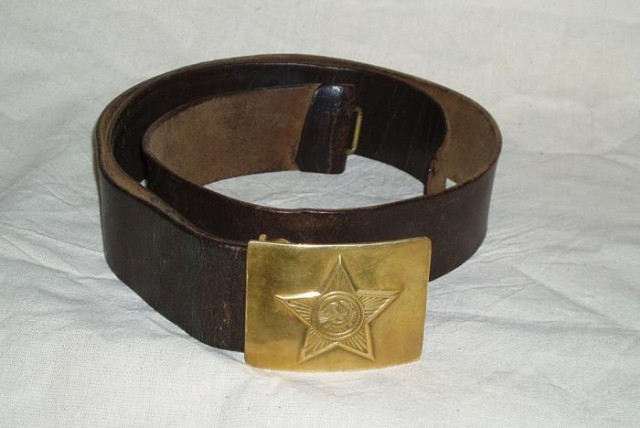 Отец воспитывает дочерей