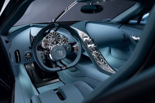 Bugatti представила свою новую модель гиперкар Tourbillon