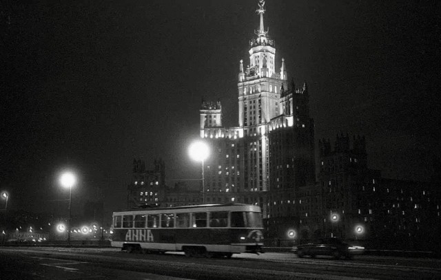 Москва и москвичи. Двадцатый век. 04.02.25