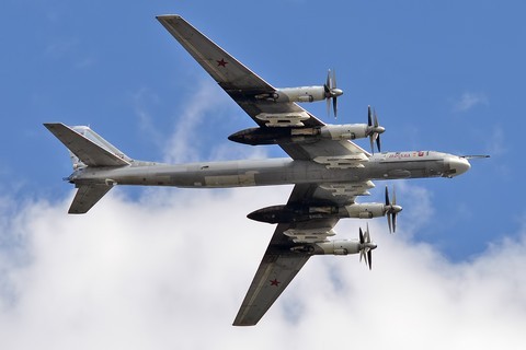 Россия перебросила 40 бомбардировщиков Ту-22М3 и около 20% всех Ту-95МС на новый аэродром