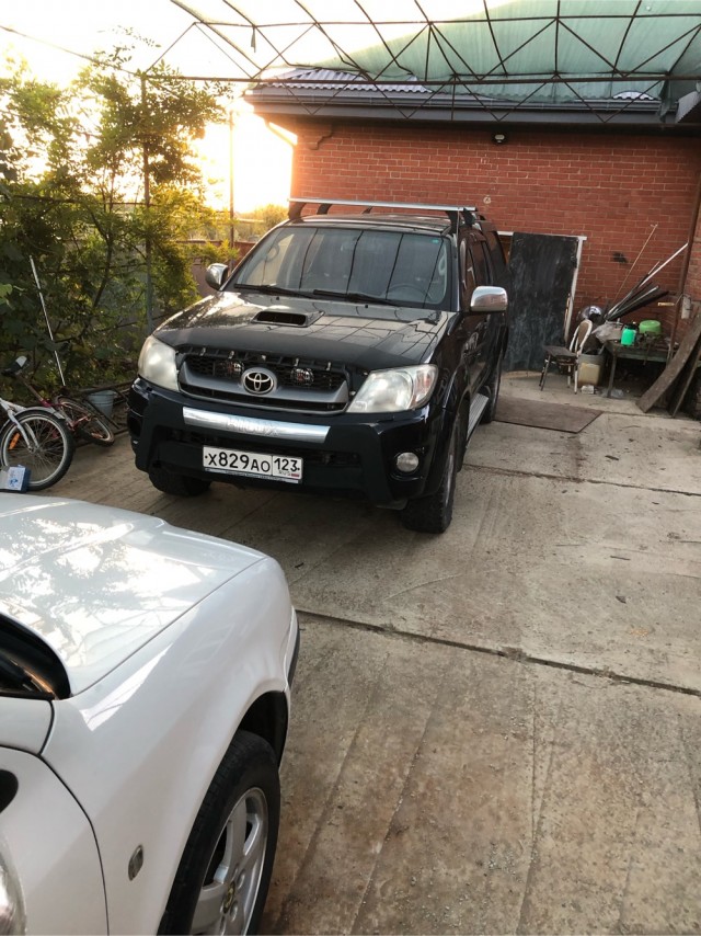 Toyota Land Cruiser 70: машина, которая переживет всех нас