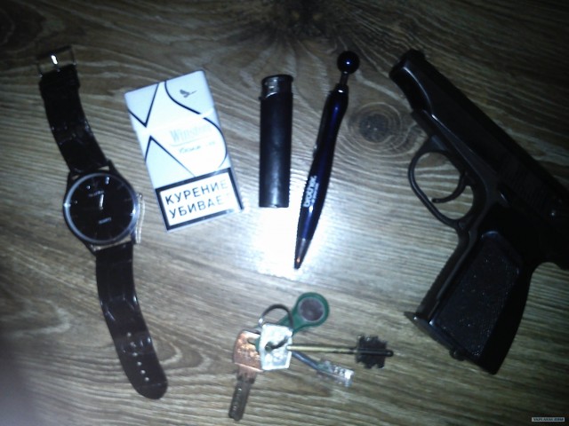 Кто что носит в карманах