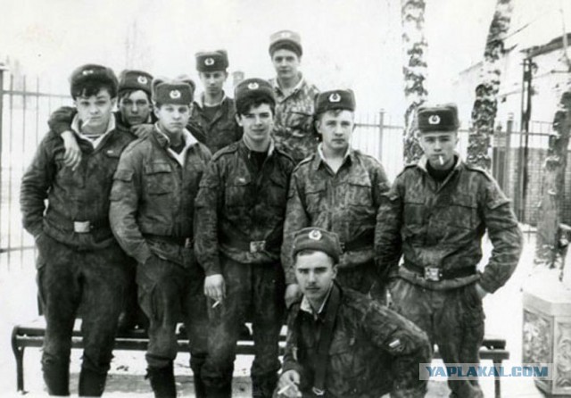 Армейские фото знаменитостей