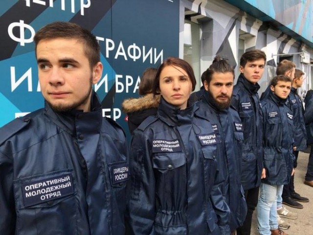 «Вы же всё прекрасно понимаете»: школьников в Тольятти предостерегли от участия в митингах 12 июня